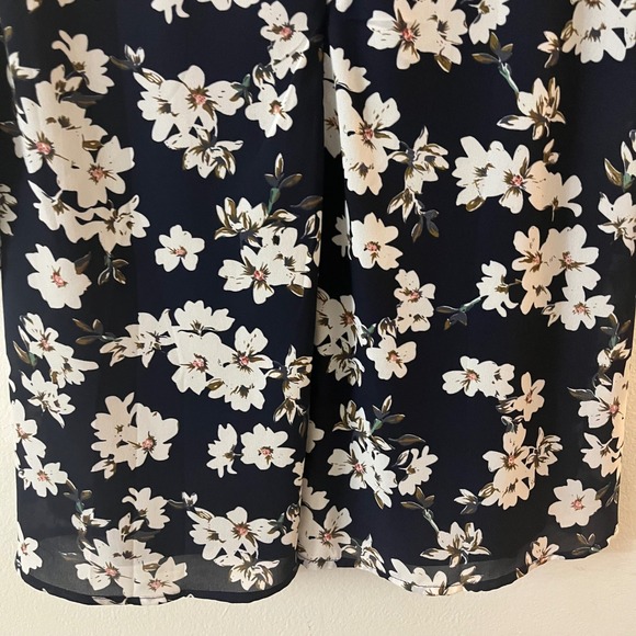 Entro Floral Print Mini Dress V Neck Long Sleeve Casual Party‎ Navy White L NWT - Picture 15 of 16